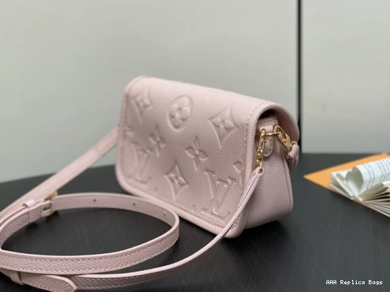 Aaa replica bags LOUIS Nano Diane-19*10.5*6 CM VUITTON 0730